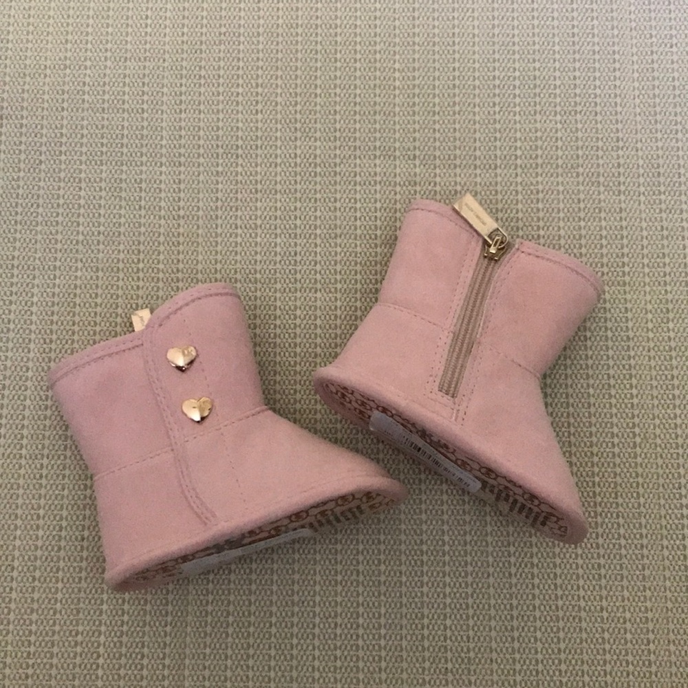 Baby infant girl Michael Kors snow boots